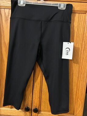 Active USA Black Capri Kids' Leggings